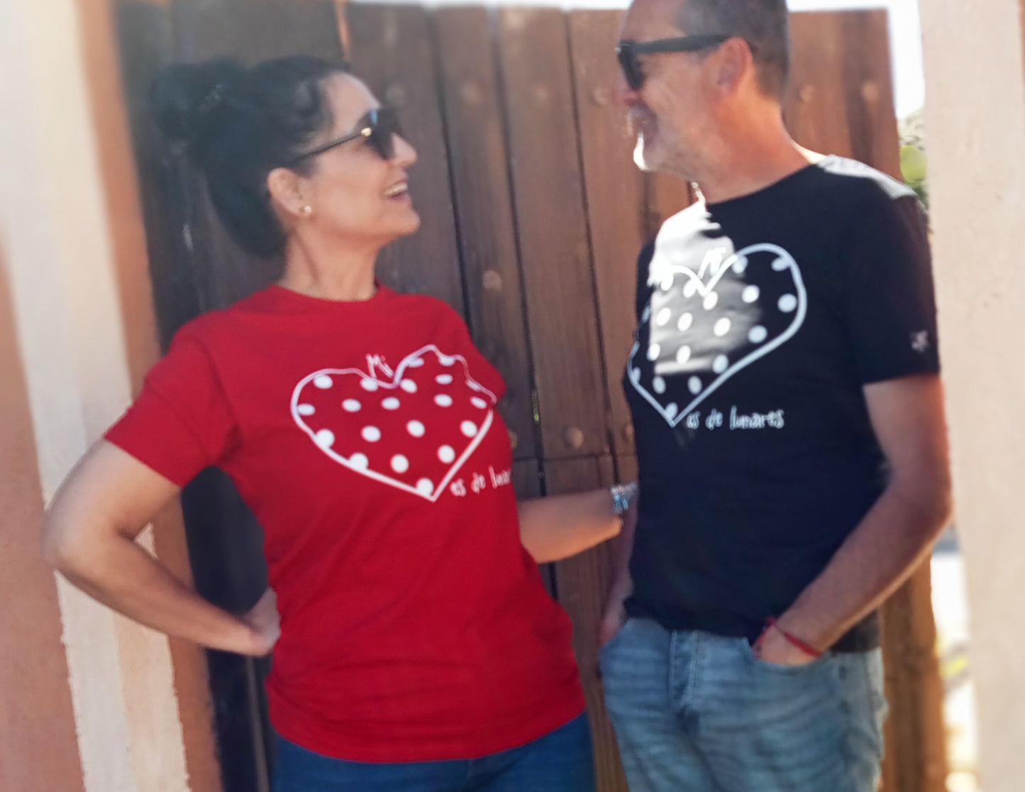 Camiseta Unisex "Mi Corazón es de Lunares"
