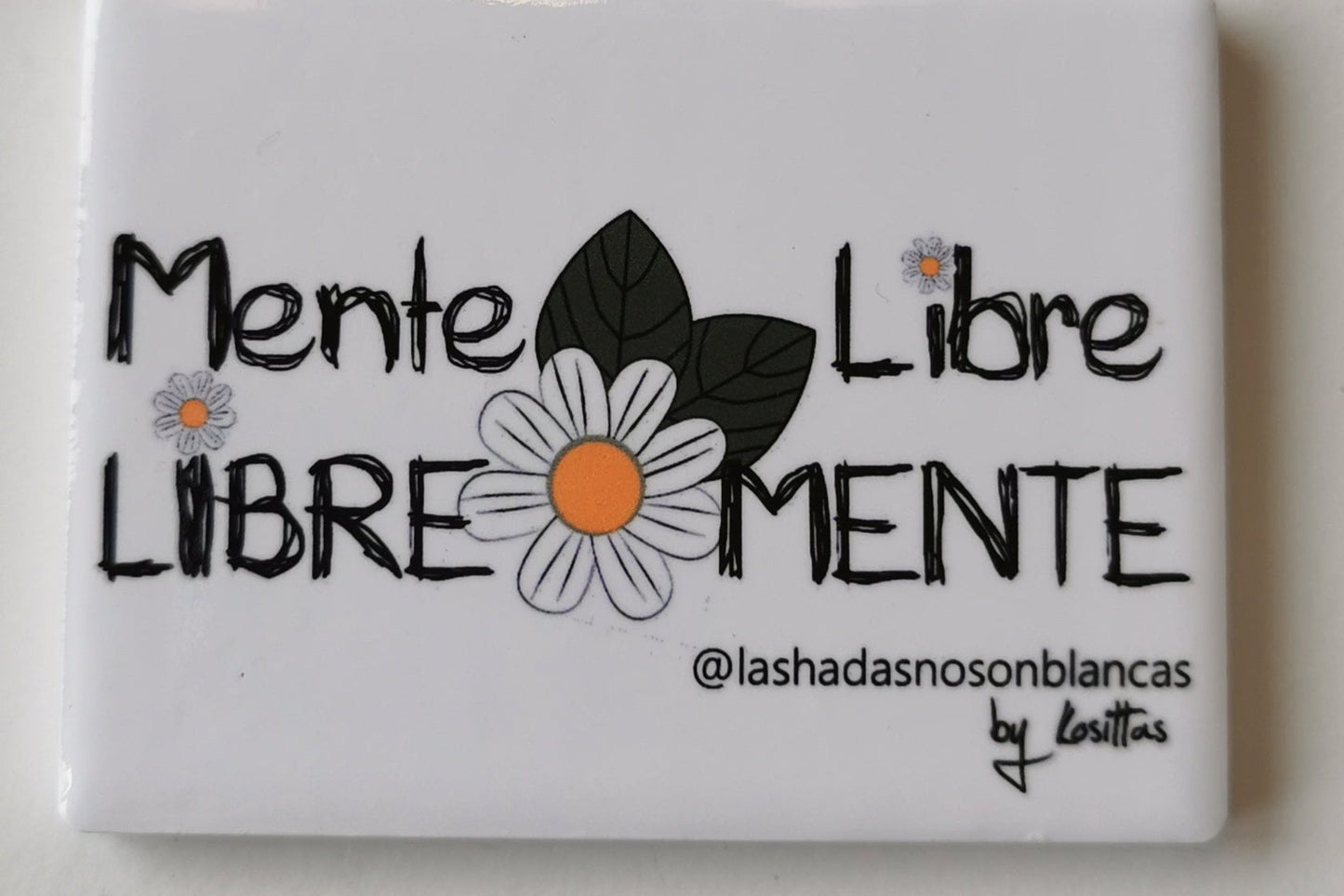 Imán con diseño MENTE Solo Texto