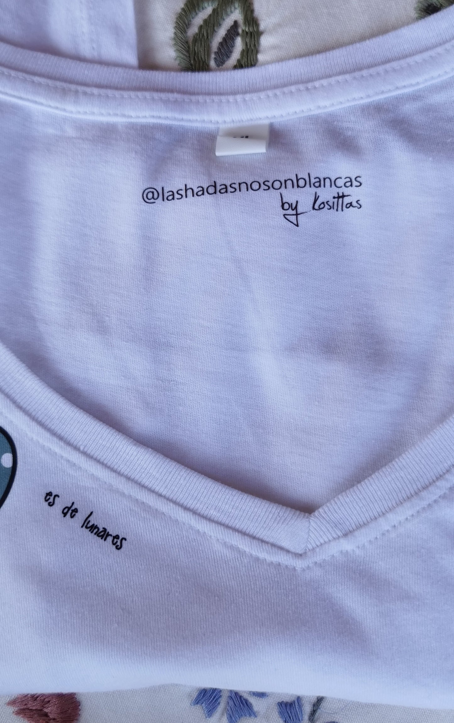 Camiseta "Mi corazón Es de Lunares"